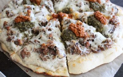 White Pizza – with Sausage, Mushrooms and Onion